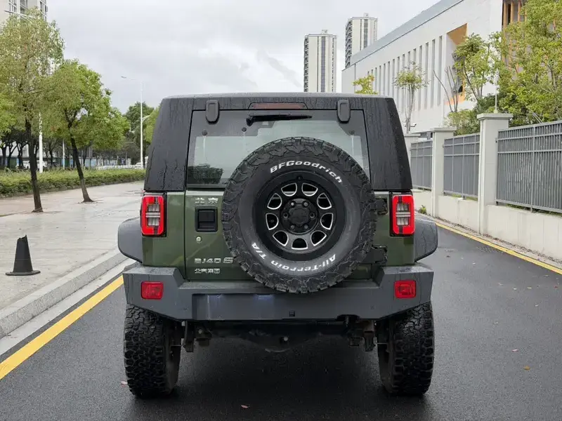 2020 BAIC BJ40 с пробегом 16 000 км