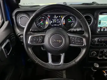 2022 Jeep Wrangler с пробегом 46 045 км