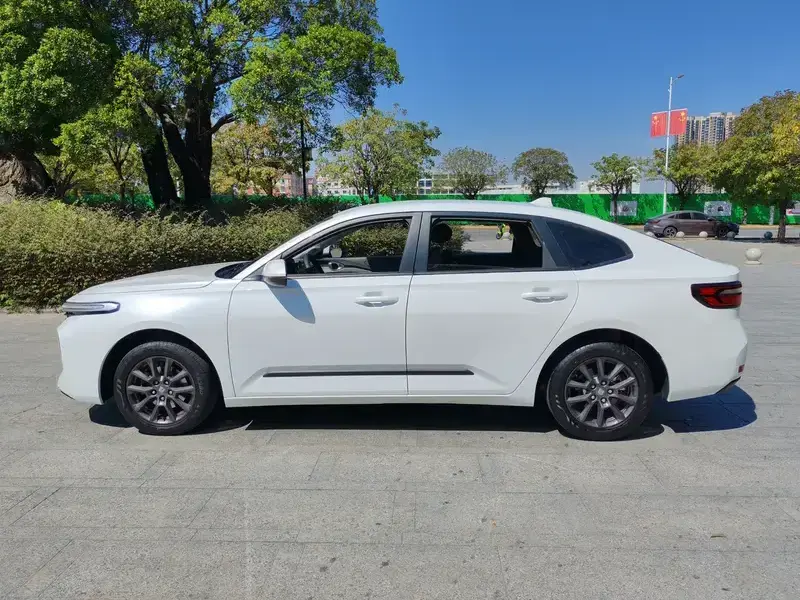 2020 Baojun RC-5 с пробегом 53 000 км