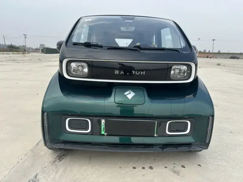 2022 Baojun Kiwi EV с пробегом 72 000 км