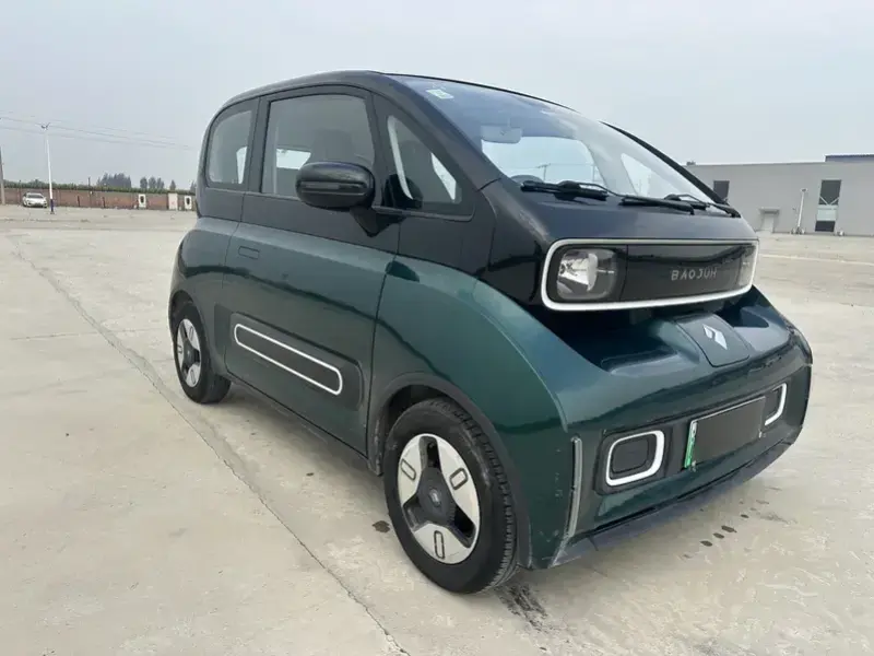 2022 Baojun Kiwi EV с пробегом 72 000 км