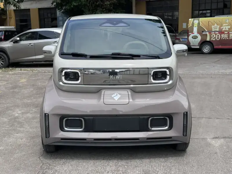 2023 Baojun Kiwi EV с пробегом 45 000 км
