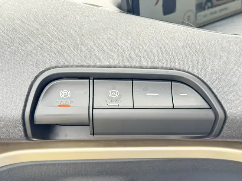 2022 Baojun Kiwi EV с пробегом 57 000 км