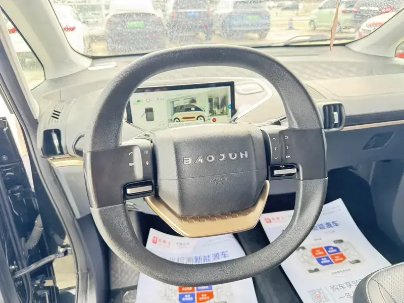 2022 Baojun Kiwi EV с пробегом 57 000 км