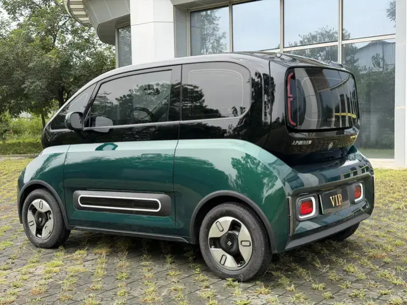 2022 Baojun Kiwi EV с пробегом 35 000 км