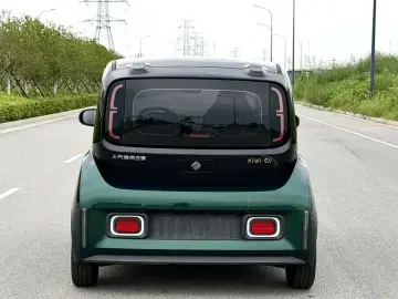 2022 Baojun Kiwi EV с пробегом 38 000 км
