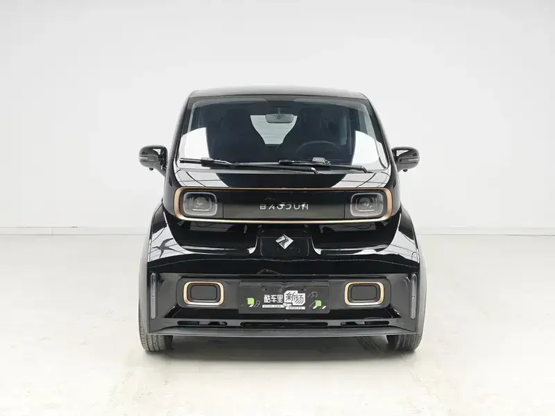 2022 Baojun Kiwi EV с пробегом 22 400 км