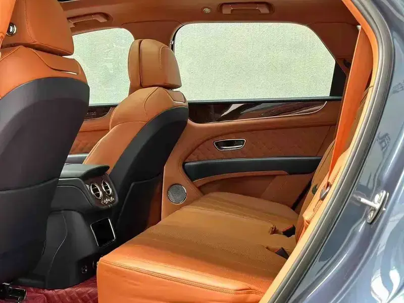 2021 Bentley Bentayga с пробегом 32 000 км
