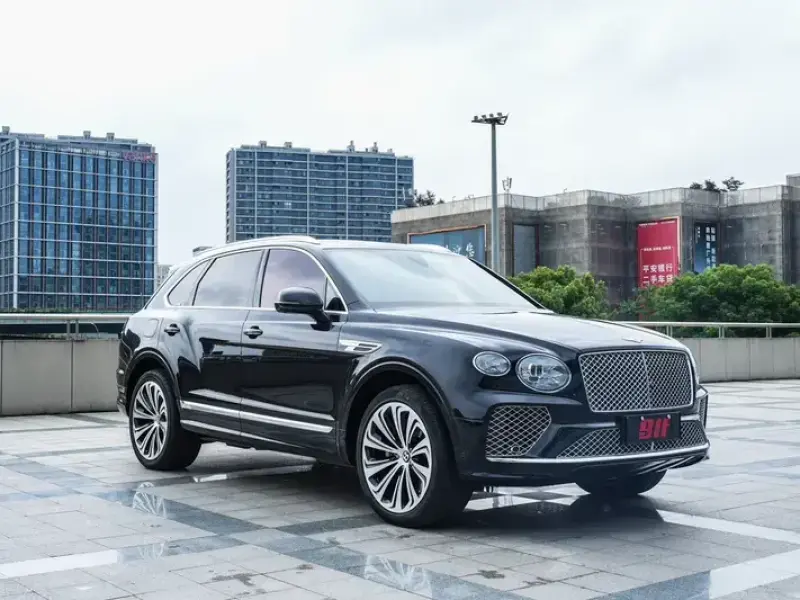 2022 Bentley Bentayga с пробегом 43 000 км