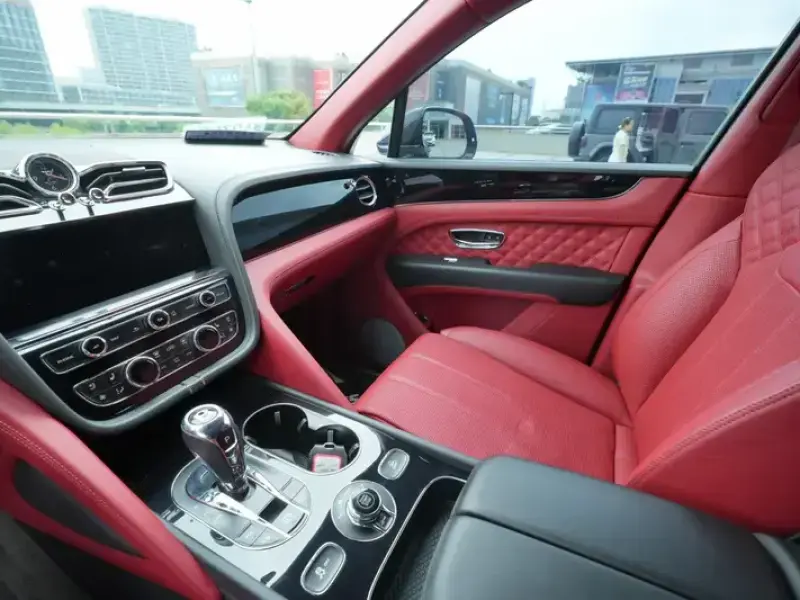 2022 Bentley Bentayga с пробегом 43 000 км