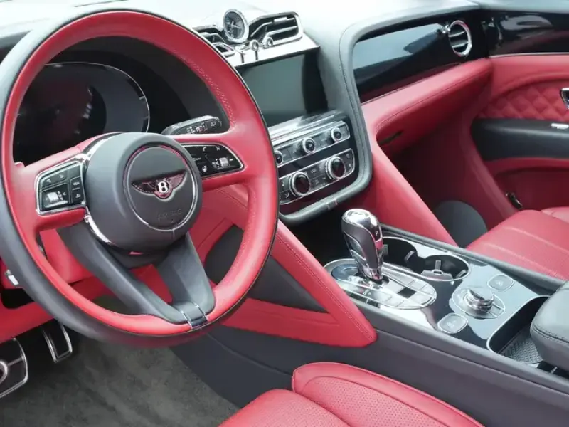 2022 Bentley Bentayga с пробегом 43 000 км
