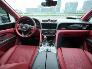 2022 Bentley Bentayga с пробегом 43 000 км