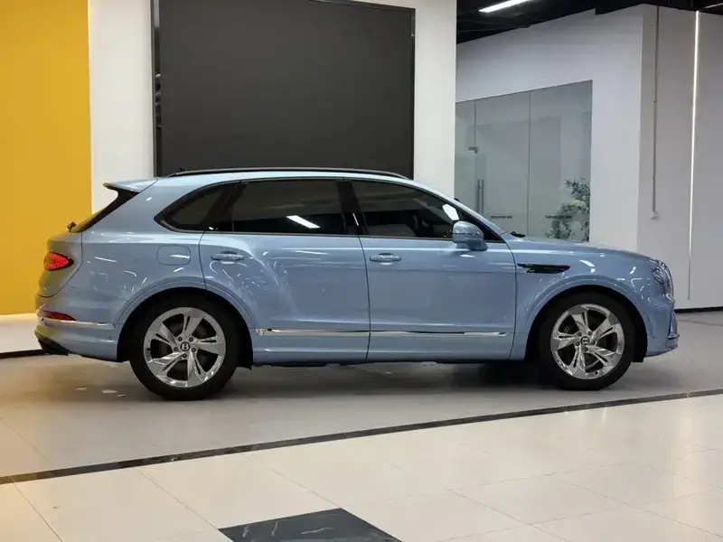 2021 Bentley Bentayga с пробегом 73 000 км