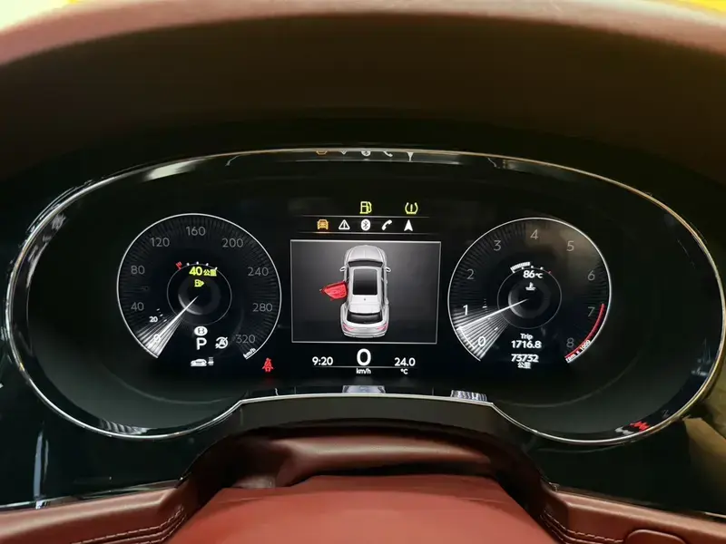 2021 Bentley Bentayga с пробегом 73 000 км