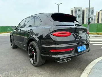 2021 Bentley Bentayga с пробегом 28 500 км