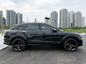2021 Bentley Bentayga с пробегом 28 500 км