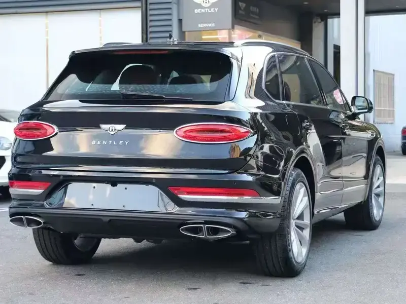 2024 Bentley Bentayga с пробегом 1 800 км