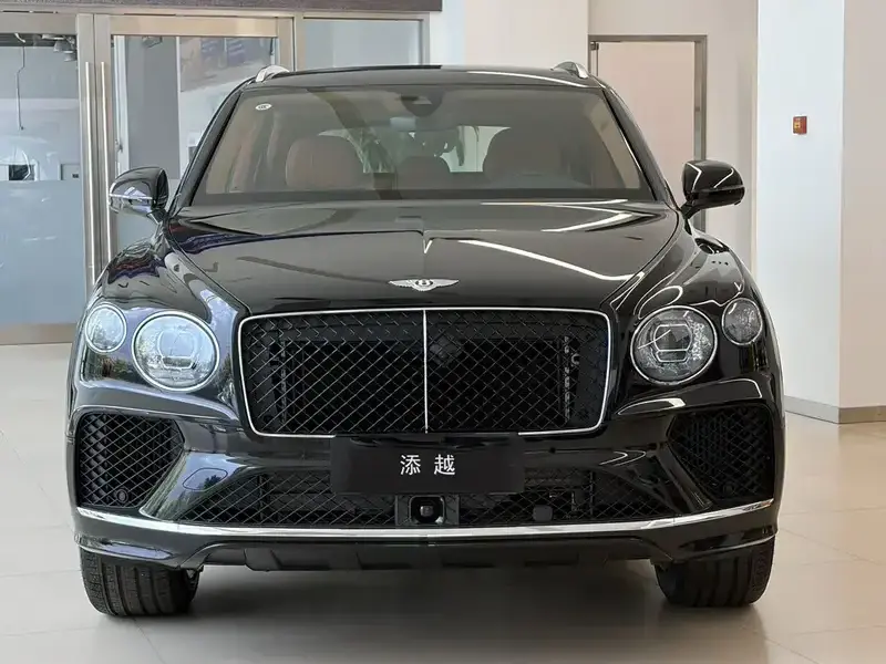 2025 Bentley Bentayga с пробегом 100 км