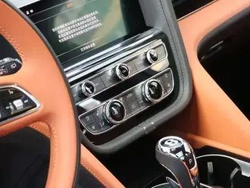 2024 Bentley Bentayga с пробегом 1 800 км