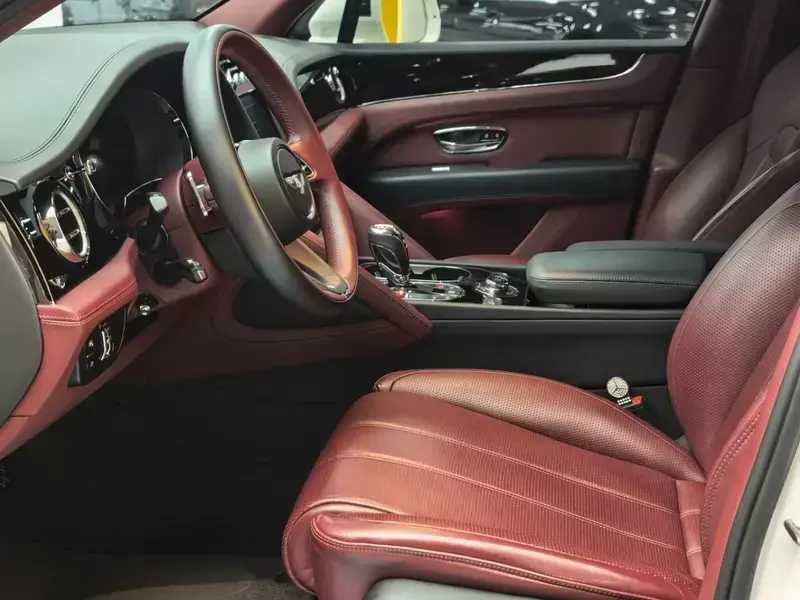 2021 Bentley Bentayga с пробегом 55 000 км