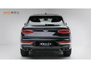 2022 Bentley Bentayga с пробегом 7 900 км