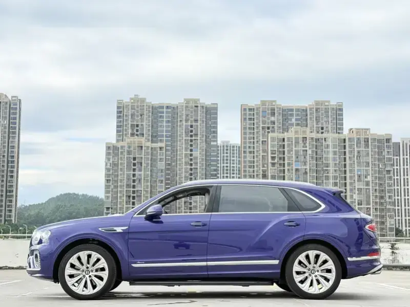 2023 Bentley Bentayga с пробегом 31 700 км