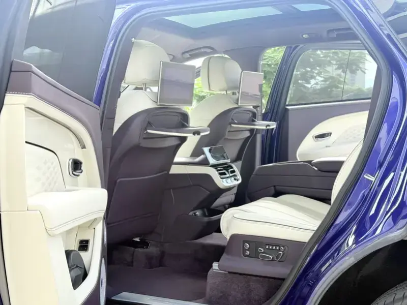 2023 Bentley Bentayga с пробегом 31 700 км