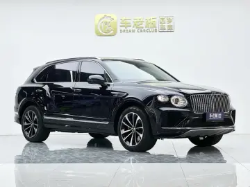 2023 Bentley Bentayga с пробегом 6 000 км