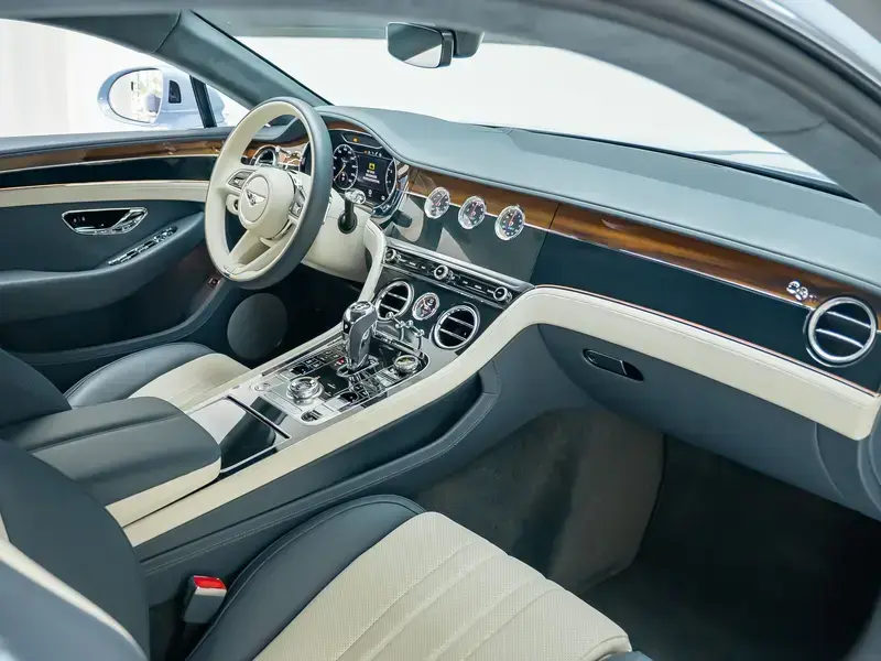 2020 Bentley Continental с пробегом 17 000 км