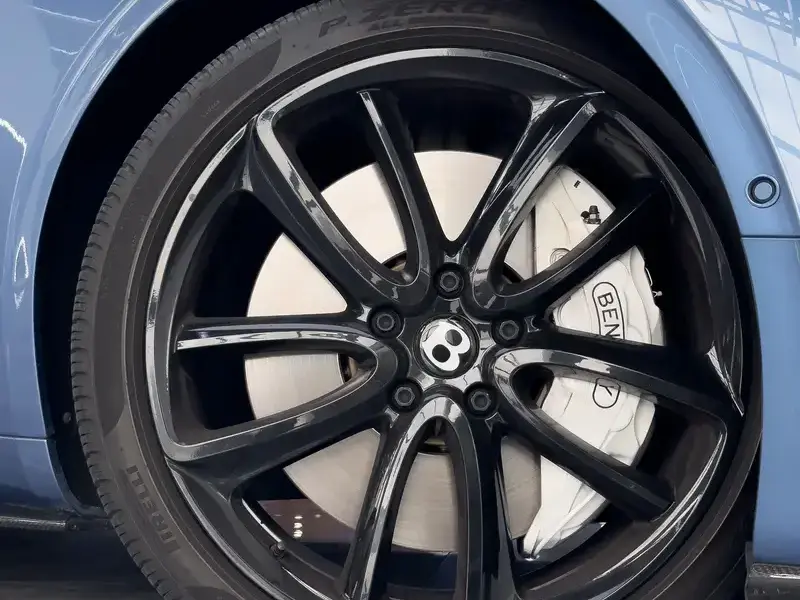 2022 Bentley Continental с пробегом 11 000 км