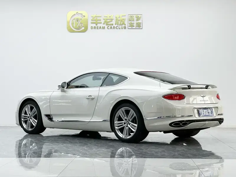 2022 Bentley Continental с пробегом 6 200 км