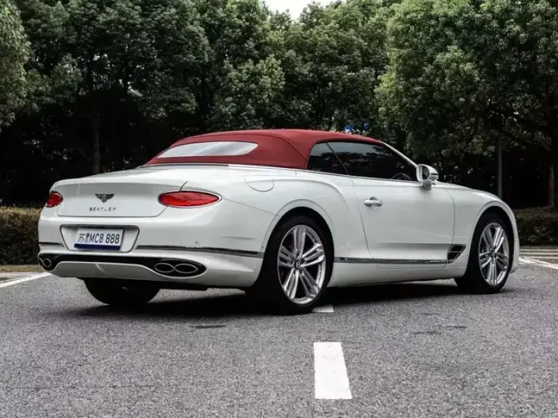 2023 Bentley Continental с пробегом 17 000 км