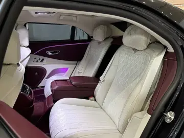 2023 Bentley Flying Spur с пробегом 33 000 км