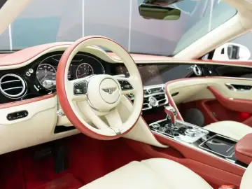 2024 Bentley Flying Spur с пробегом 49 000 км