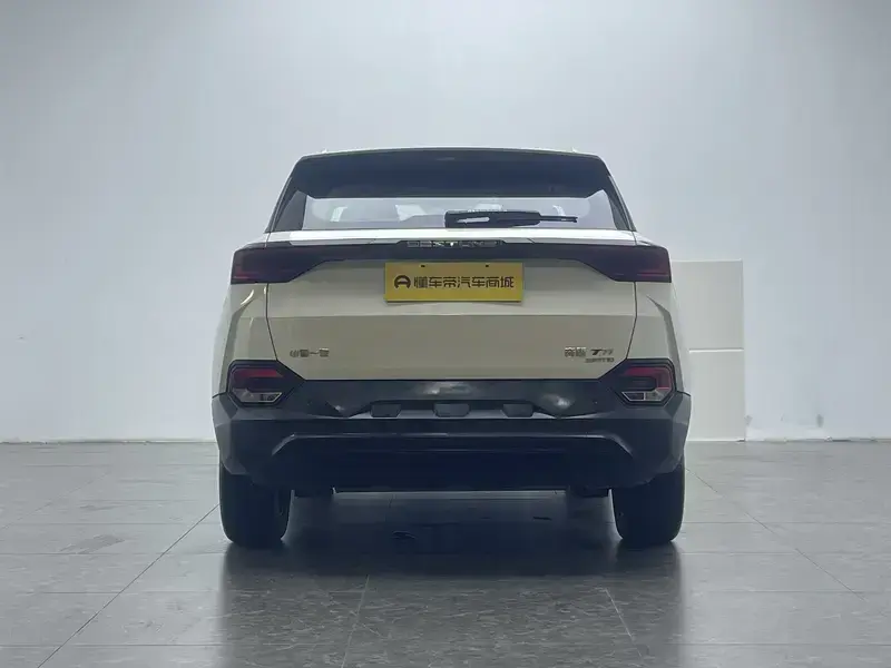 2020 Bestune T77 с пробегом 28 000 км