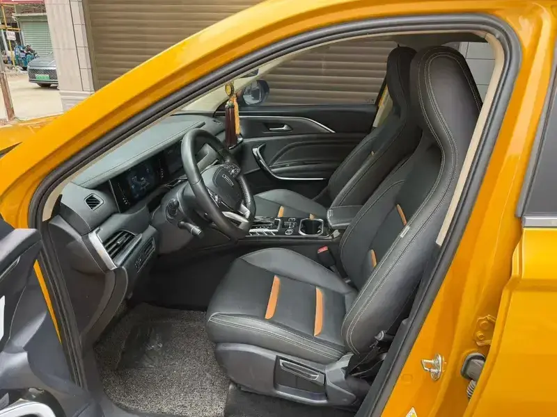 2019 Bestune T77 с пробегом 30 000 км