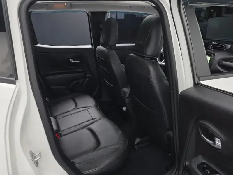 2022 Jeep Renegade с пробегом 12 094 км