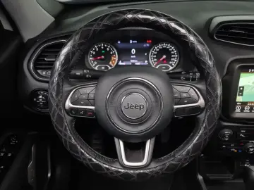 2022 Jeep Renegade с пробегом 12 094 км