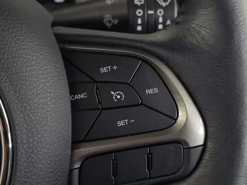 2022 Jeep Renegade с пробегом 13 479 км