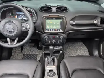 2022 Jeep Renegade с пробегом 23 698 км