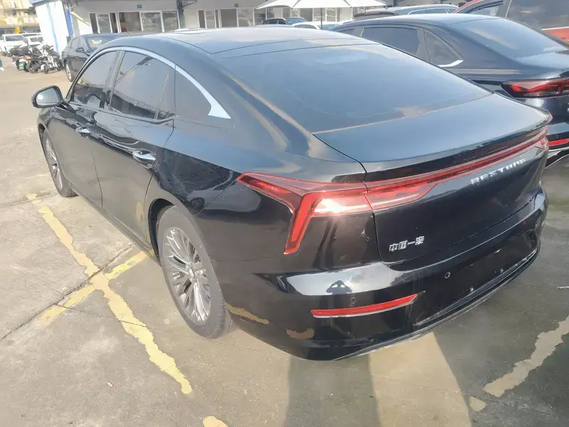 2023 Bestune B70 с пробегом 24 000 км