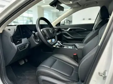 2021 Bestune B70 с пробегом 32 000 км