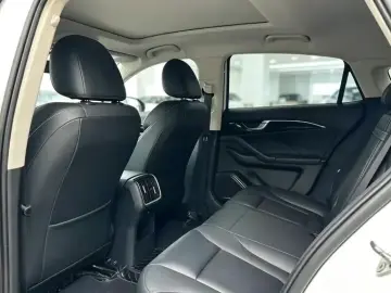 2021 Bestune B70 с пробегом 32 000 км