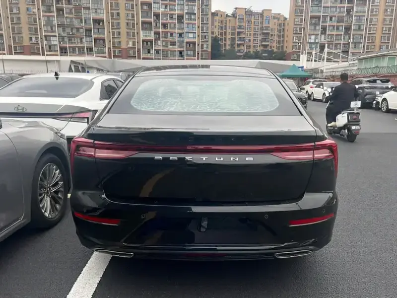 2023 Bestune B70 с пробегом 18 200 км