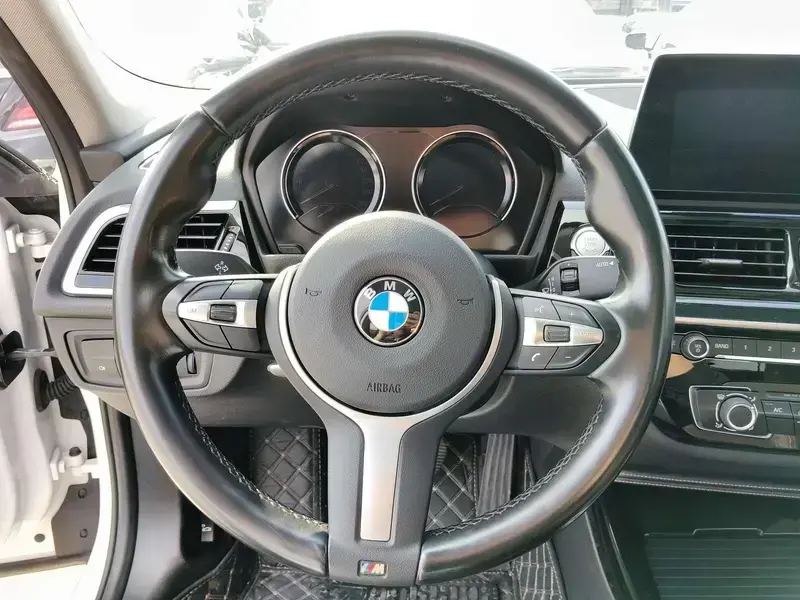 2023 BMW 1 серии с пробегом 40 000 км