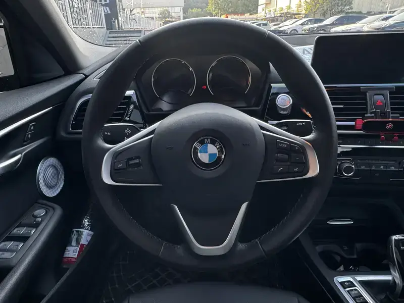 2020 BMW 1 серии с пробегом 23 000 км