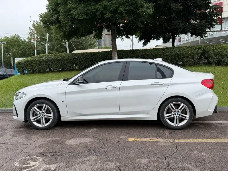 2021 BMW 1 серии с пробегом 34 000 км