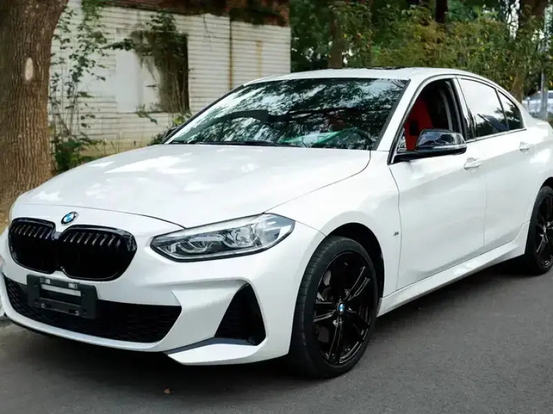 2021 BMW 1 серии с пробегом 40 000 км