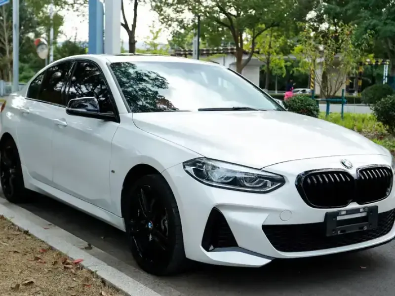 2021 BMW 1 серии с пробегом 40 000 км