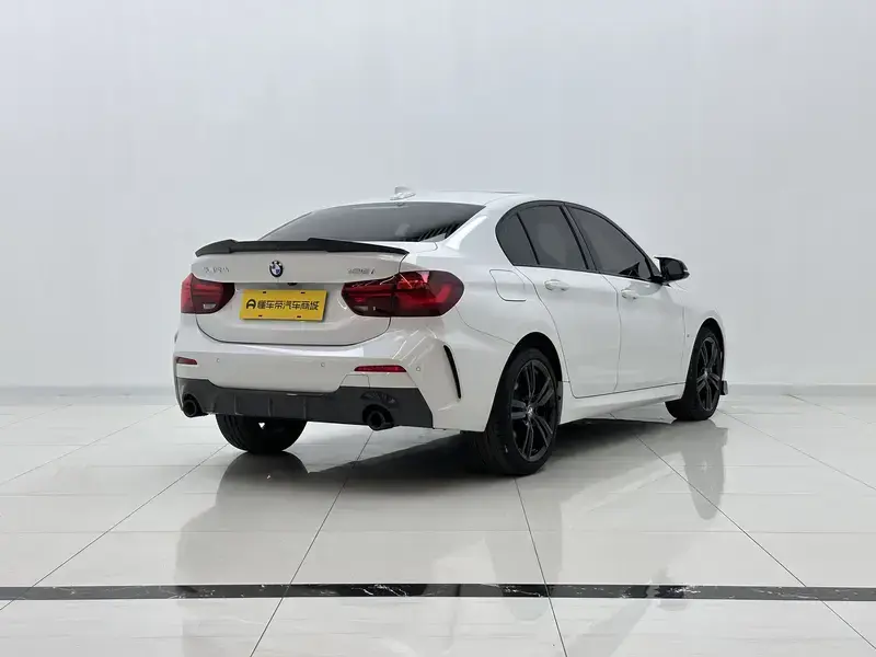 2023 BMW 1 серии с пробегом 36 800 км